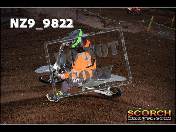 IntersGreenOrange-022