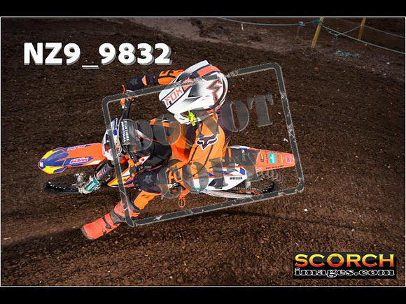 IntersGreenOrange-032