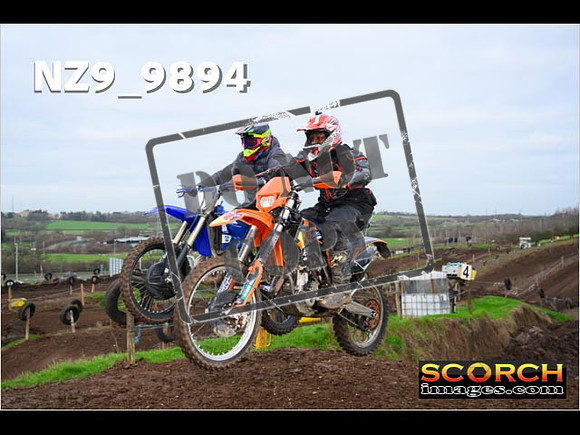 IntersGreenOrange-091