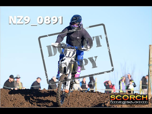 Experts-059
