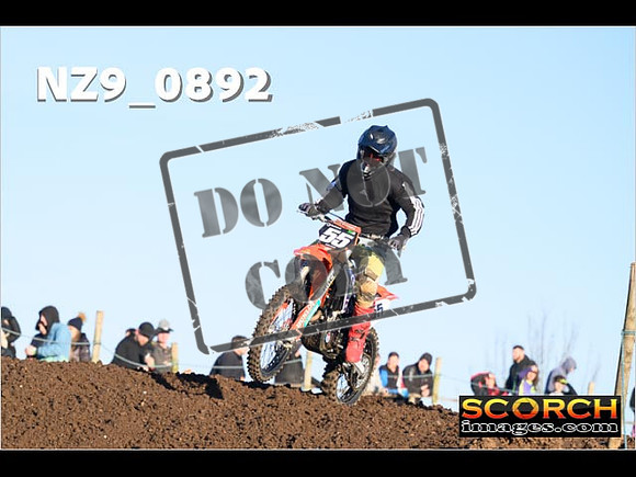 Experts-060