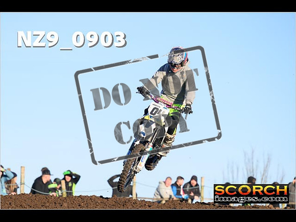 Experts-071