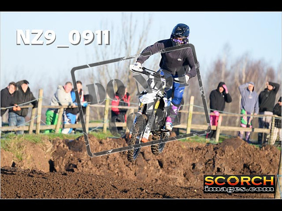 Experts-079