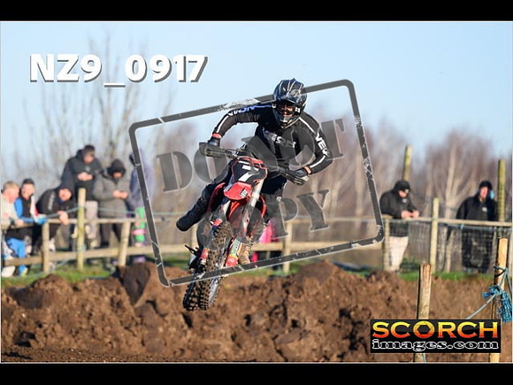 Experts-085