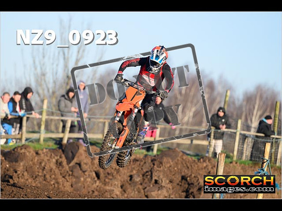 Experts-091