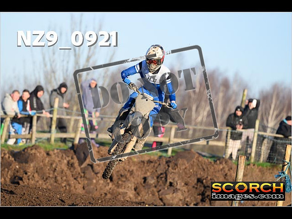 Experts-089