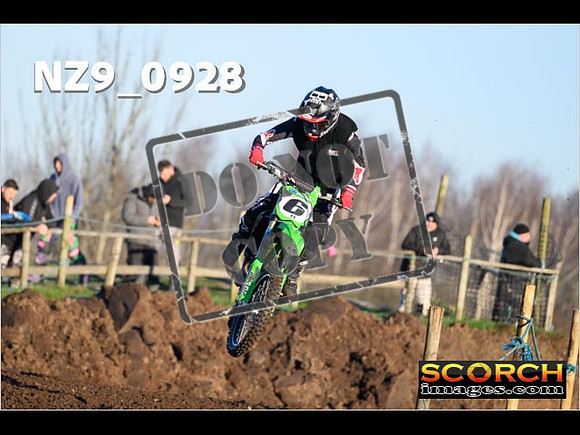 Experts-096