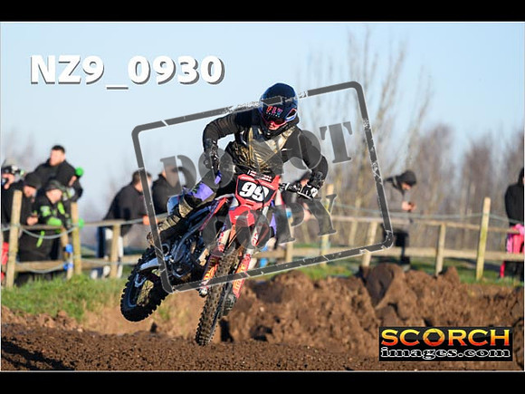 Experts-098