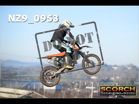 Experts-121
