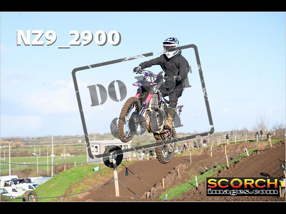 Experts-039