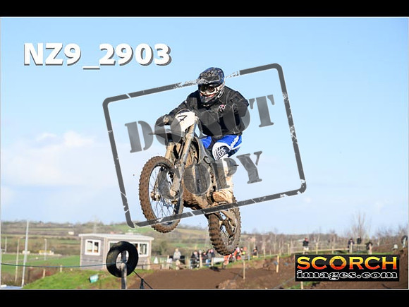 Experts-042