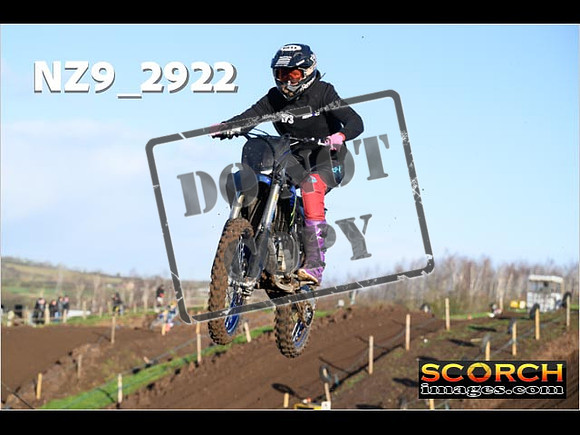 Experts-060
