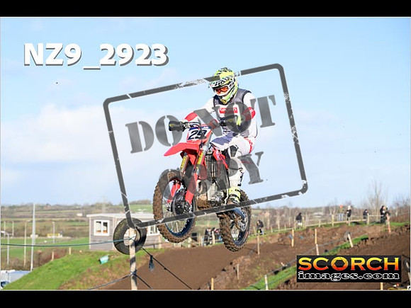 Experts-061