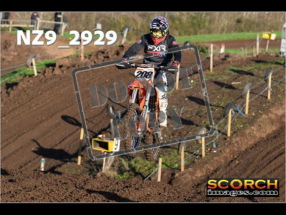 Experts-067
