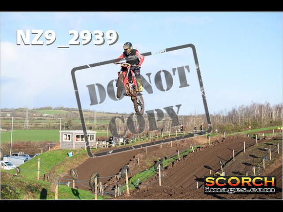 Experts-077