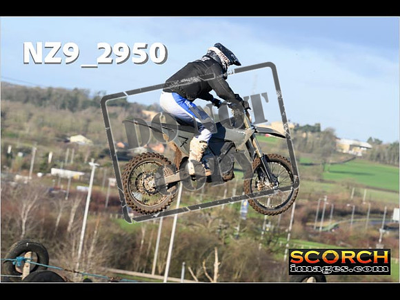 Experts-087