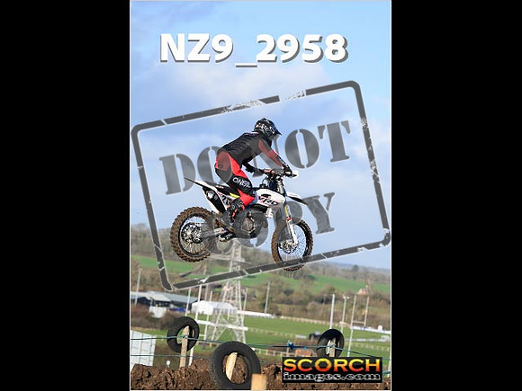 Experts-094