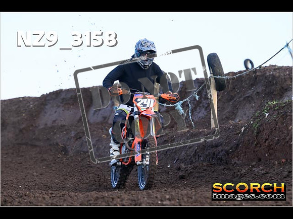 IntersGreenOrange-016