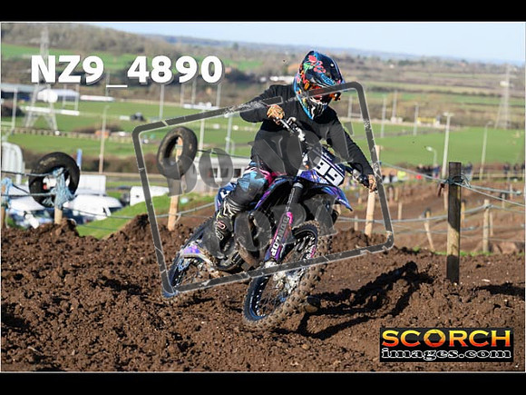 Experts-064
