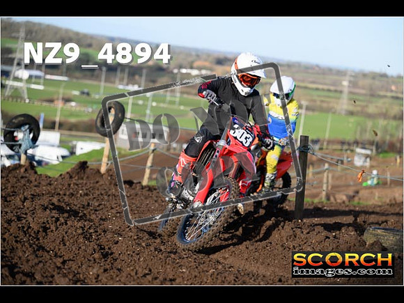Experts-068