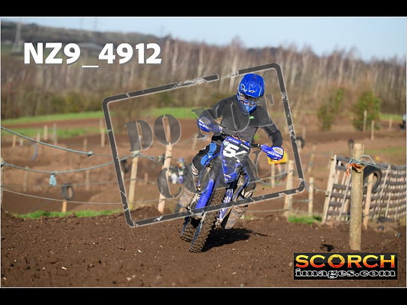Experts-086