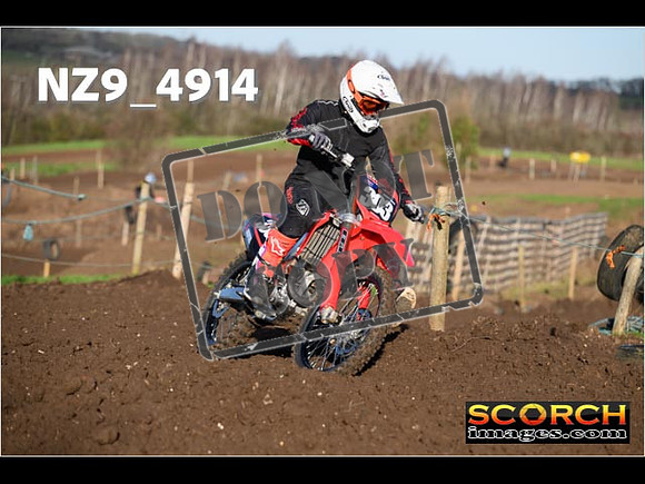 Experts-088