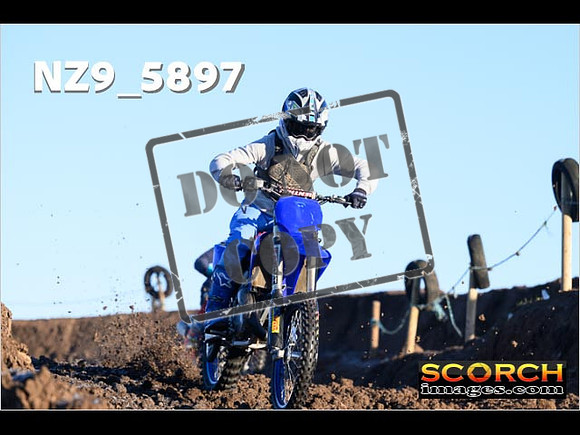 Experts-022