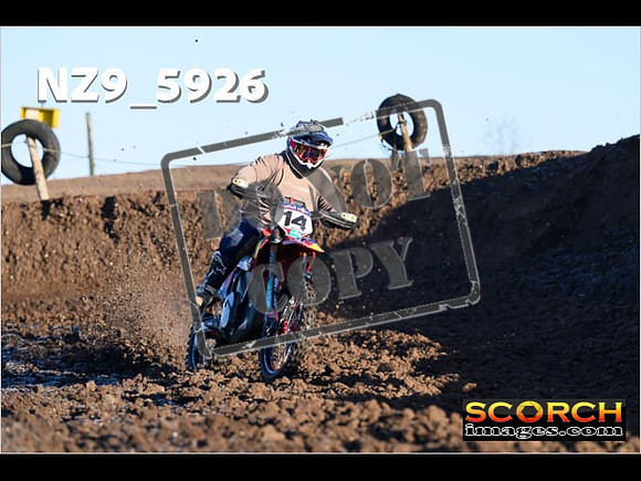 Experts-051