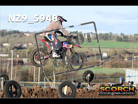 Experts-072