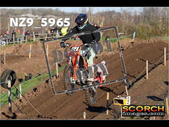 Experts-089