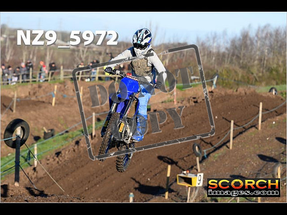 Experts-096