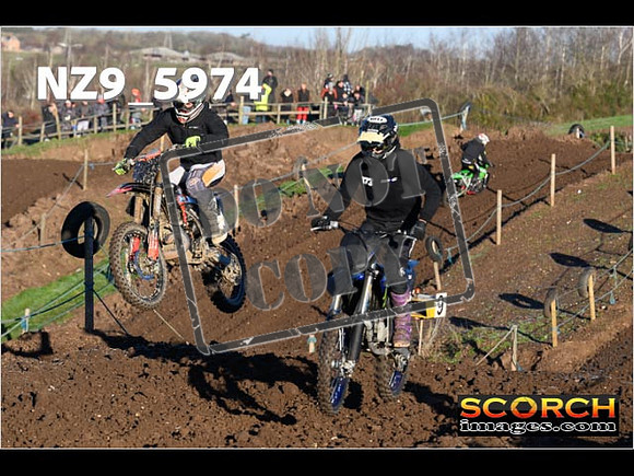 Experts-098