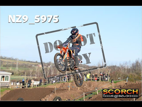 Experts-099