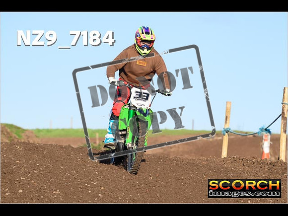 IntersGreenOrange-292