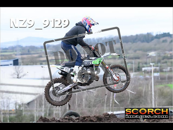Experts-046