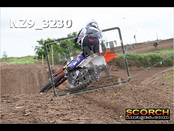 Thur04Jul-109