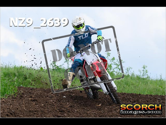 Experts-087