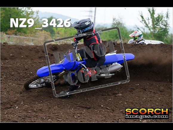 Experts-084