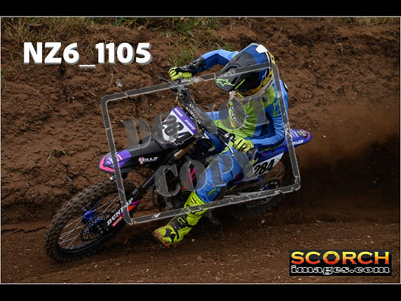 Experts-093