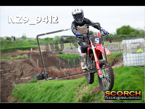 Experts-120
