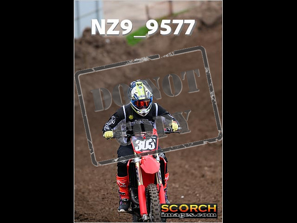 Experts-094