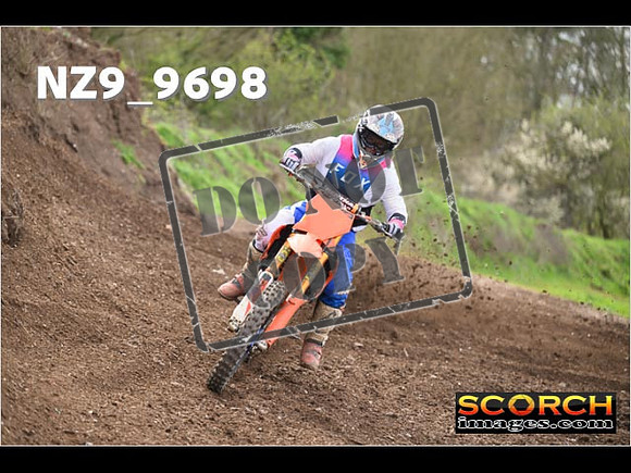 Experts-206