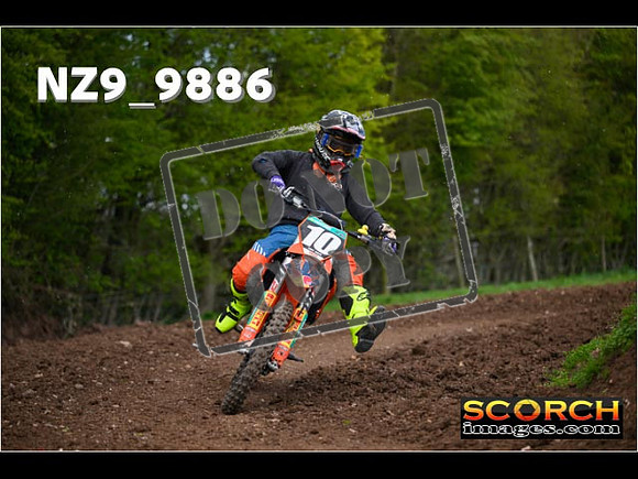 Experts-210