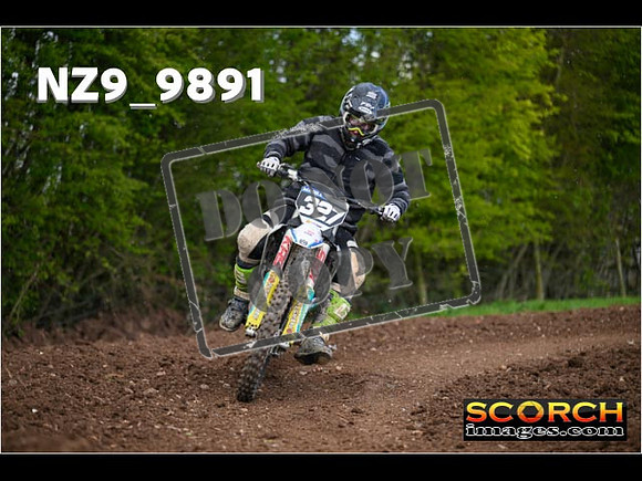 Experts-215