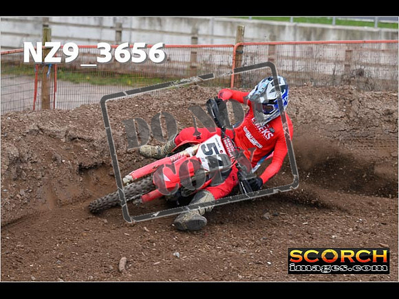 Experts-072