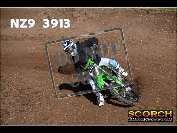 Experts-095