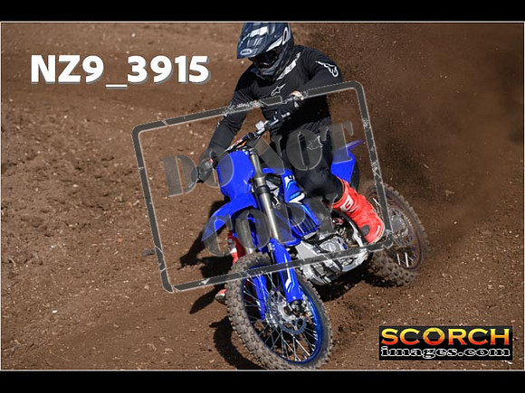 Experts-097