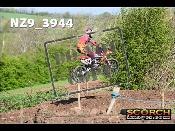 Experts-126