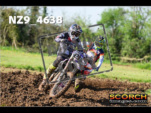 Experts-045