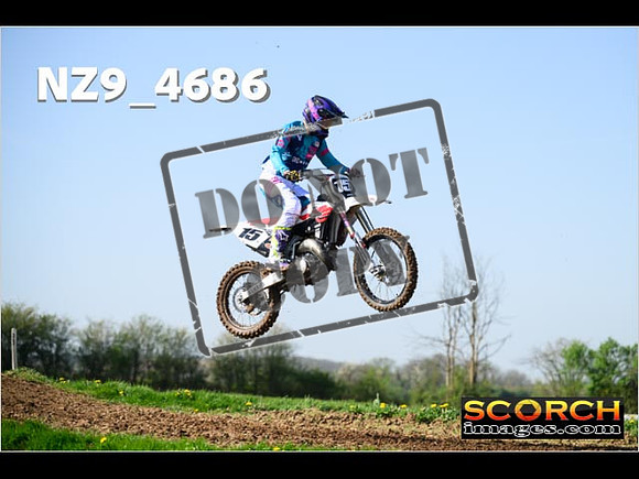 Experts-093